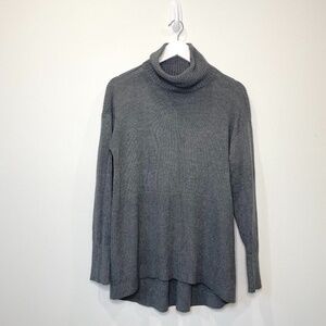 Lou & Grey Long Sleeve Gray Turtleneck